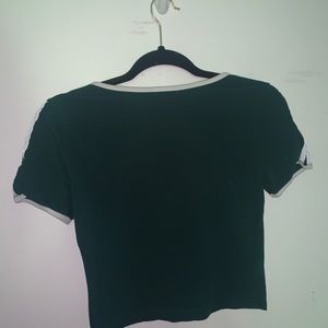Green cropped shirt